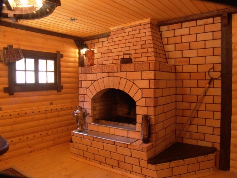 For faste brennstoffkjeler, brukes murstein ofte